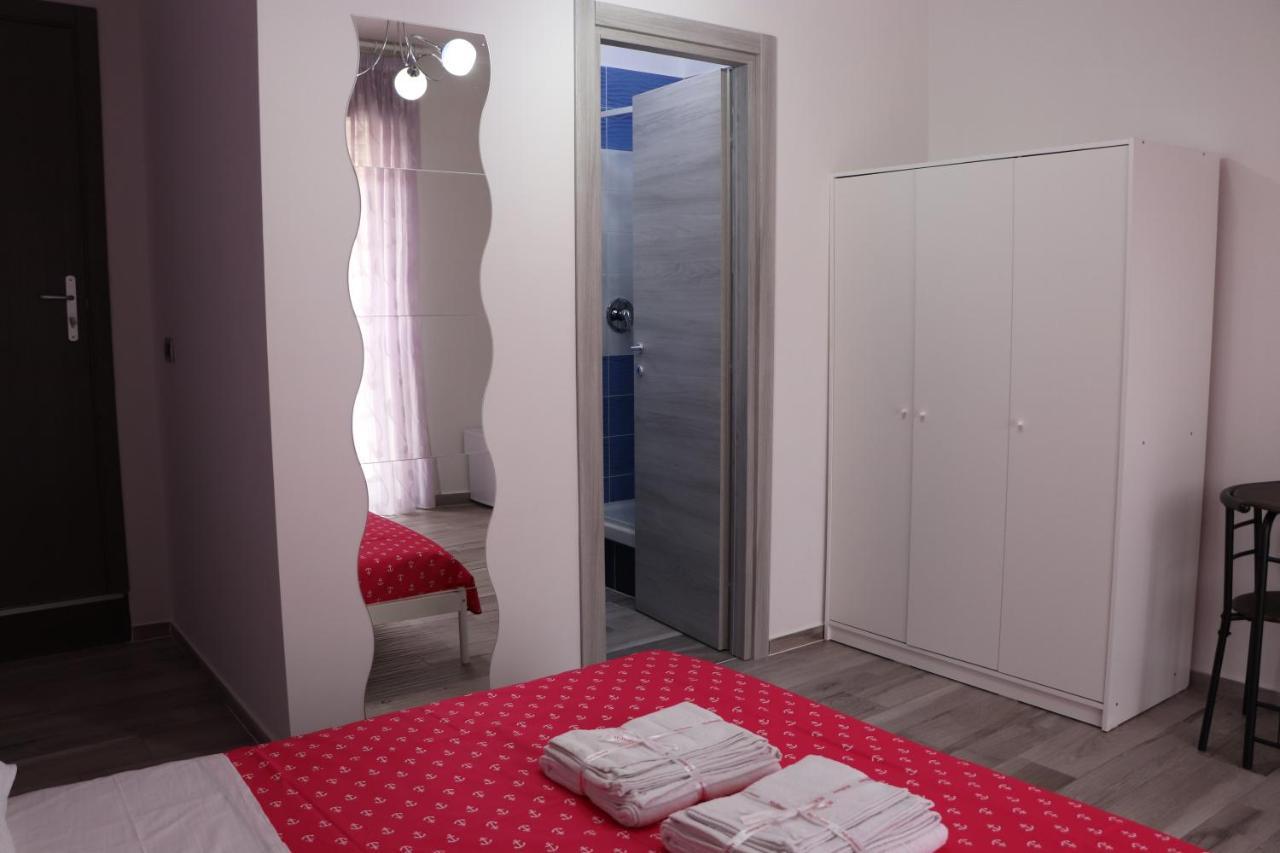 B&B Francesco Fly Νάπολη Εξωτερικό φωτογραφία
